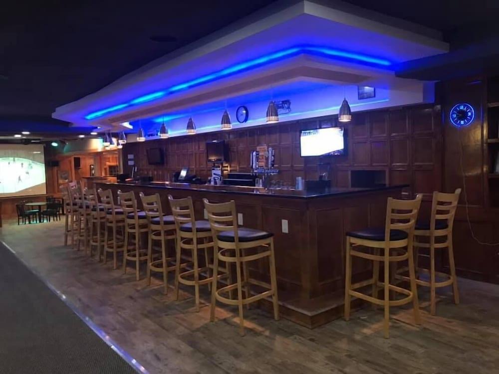 Hotel Ramadaby Wyndham Pittsburgh-New Stanton Esterno foto